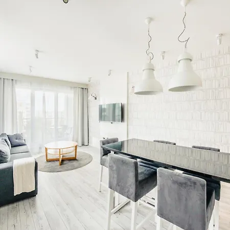 Altus, Sun & Snow * グディニャ