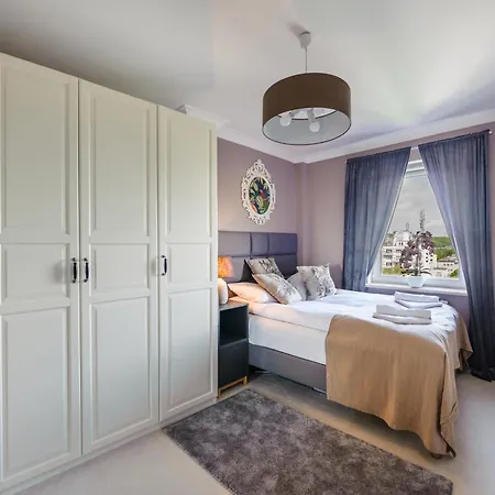 アパート Altus, Sun & Snow