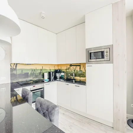 Altus, Sun & Snow * グディニャ