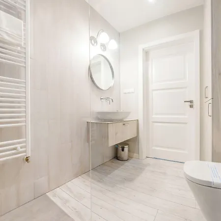 Altus, Sun & Snow アパート グディニャ